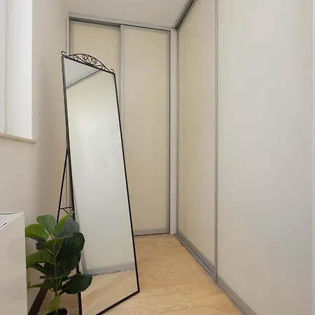 Apartamento Spacious Family Near The Subway In By Renters *