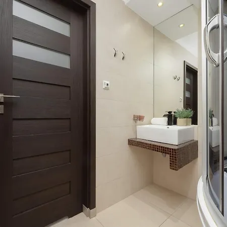 Apartamento Spacious Family Near The Subway In By Renters Varsovia