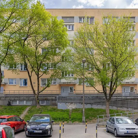 Spacious Family Near The Subway In By Renters * Varsovia